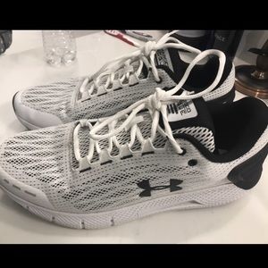 Mens Under Armor size 12 shoes